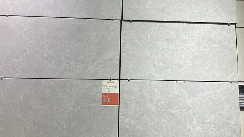 工程用大理石瓷砖：成都市场报价解析